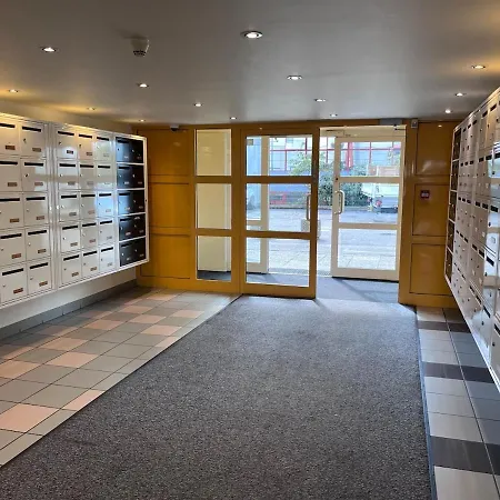 Proche Tram Apartament